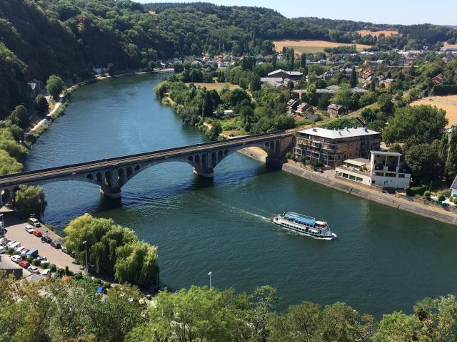 bateau-val-mosan-vue-du-dessus.jpg