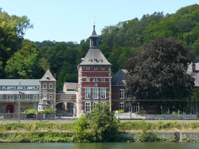 Abbaye-de-Flone_vue.jpg